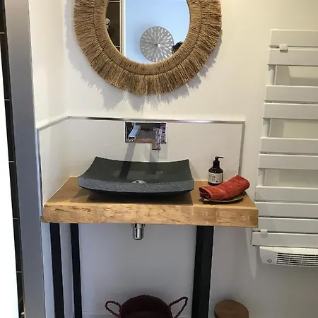 Entre Honfleur Et Etretat Oda ve Kahvaltı 3*