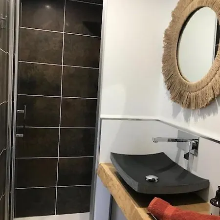 Oda ve Kahvaltı Entre Honfleur Et Etretat 3*