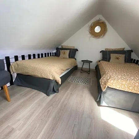 Entre Honfleur Et Etretat לינה וארוחת בוקר 3*